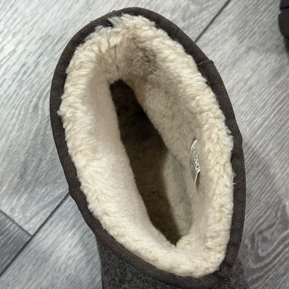 UGG pre owned